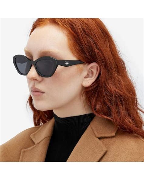 prada sunglasses pr a02s